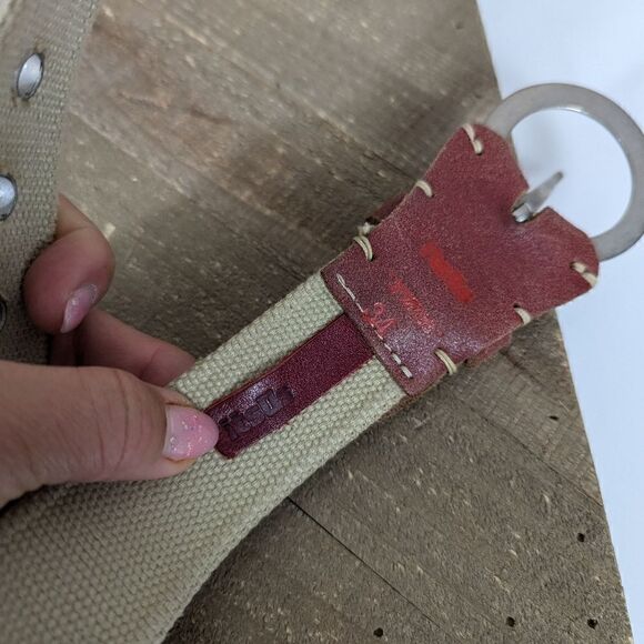 Colorful Canva and leather belt. red leather ITSUS belt size Medium 31 - Picture 6 of 7